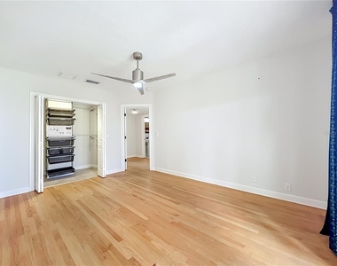 1607 Delaney Avenue - Photo Thumbnail 17