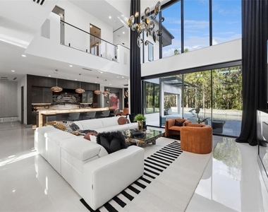 14001 Gullstrand Avenue - Photo Thumbnail 8