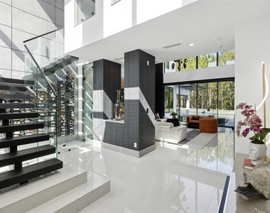 14001 Gullstrand Avenue - Photo Thumbnail 6