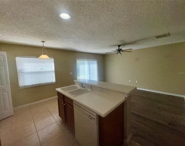 5021 Ashford Falls Lane - Photo Thumbnail 8
