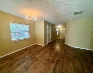 5021 Ashford Falls Lane - Photo Thumbnail 3