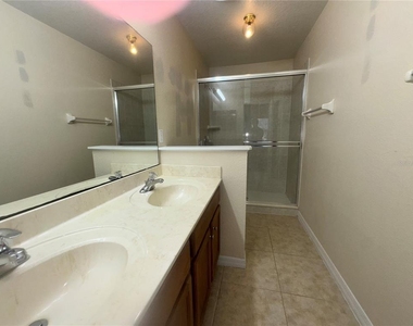 5021 Ashford Falls Lane - Photo Thumbnail 16