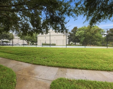 430 Southern Pecan Circle - Photo Thumbnail 15