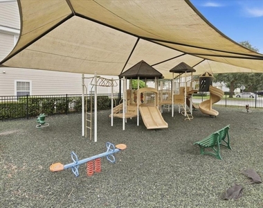 430 Southern Pecan Circle - Photo Thumbnail 20