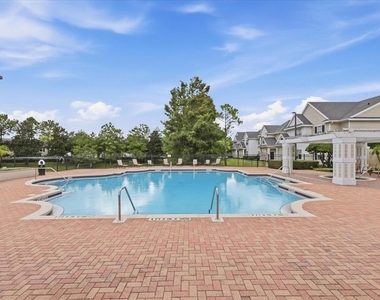 430 Southern Pecan Circle - Photo Thumbnail 18