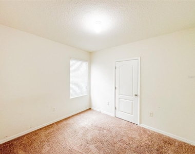5525 Forest Ridge Drive - Photo Thumbnail 16