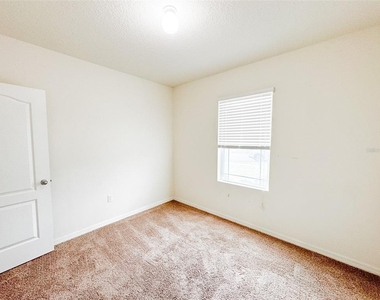 5525 Forest Ridge Drive - Photo Thumbnail 4