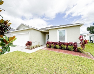 5525 Forest Ridge Drive - Photo Thumbnail 2