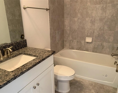 13897 Arclid Street - Photo Thumbnail 10