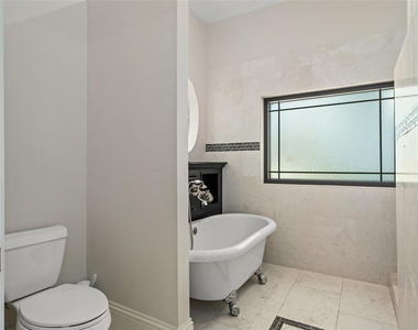 2214 Earleaf Court - Photo Thumbnail 32
