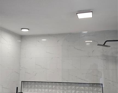 7704 Canterbury Circle - Photo Thumbnail 14