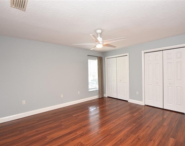 302 W Belmar Street - Photo Thumbnail 11