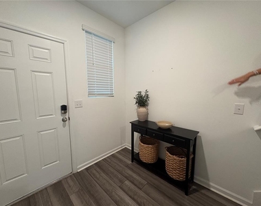 6175 Daerr Ridge Street - Photo Thumbnail 2
