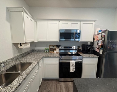 6175 Daerr Ridge Street - Photo Thumbnail 5