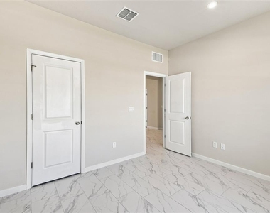 10597 Sw Vasari Way - Photo Thumbnail 17