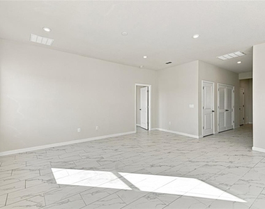 10597 Sw Vasari Way - Photo Thumbnail 7
