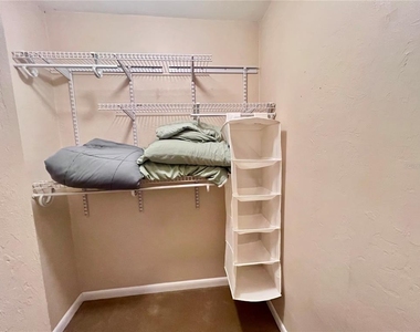 2508 Sw 35th Place - Photo Thumbnail 13
