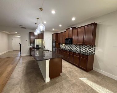 1040 Thunderhead Lane - Photo Thumbnail 5