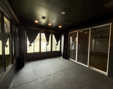 1040 Thunderhead Lane - Photo Thumbnail 12