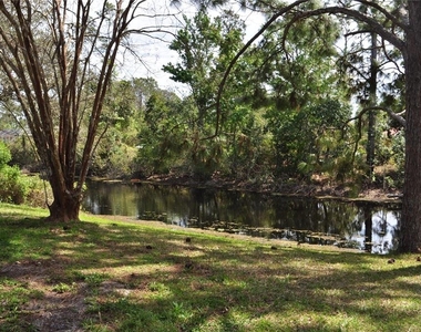 127 Persimmon Drive - Photo Thumbnail 9