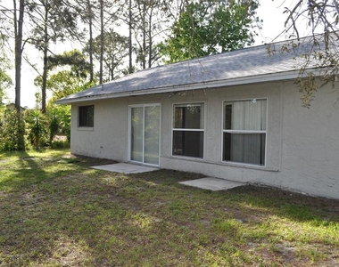 127 Persimmon Drive - Photo Thumbnail 7