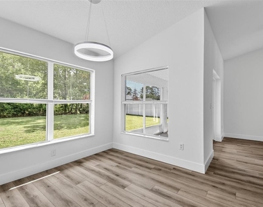 70 Ryan Drive - Photo Thumbnail 10
