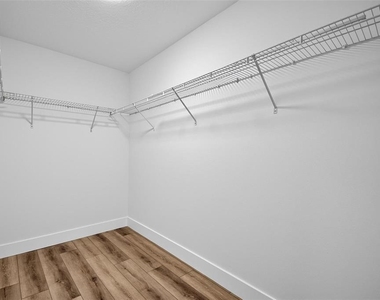 70 Ryan Drive - Photo Thumbnail 21