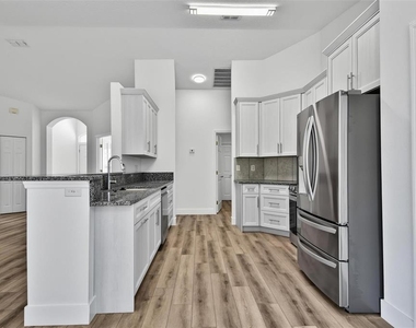 70 Ryan Drive - Photo Thumbnail 12