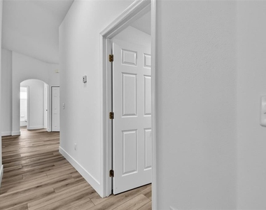 70 Ryan Drive - Photo Thumbnail 25