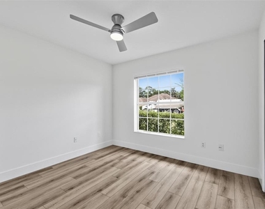 70 Ryan Drive - Photo Thumbnail 28