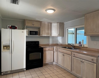 905 S Central Avenue - Photo Thumbnail 6