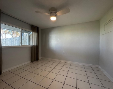 905 S Central Avenue - Photo Thumbnail 9