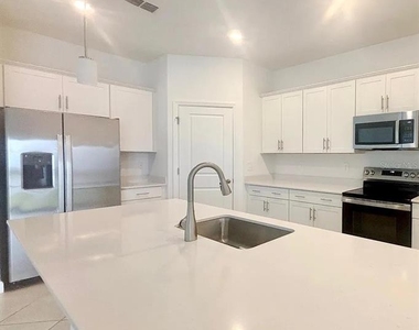 8318 Waterscape Road - Photo Thumbnail 3