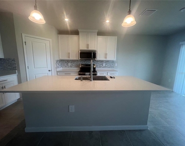 1717 W Palms Drive - Photo Thumbnail 18