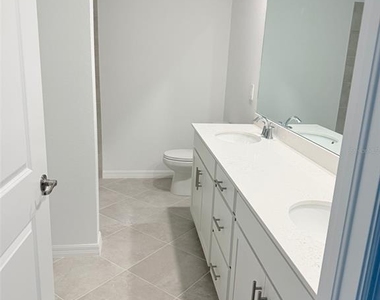 17565 Opal Sand Drive - Photo Thumbnail 7