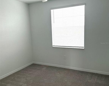 17565 Opal Sand Drive - Photo Thumbnail 3