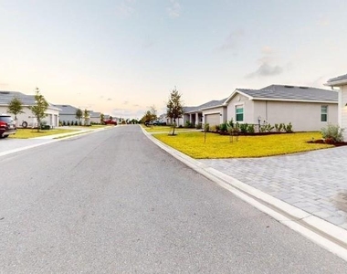 7761 Lakes Edge Lane - Photo Thumbnail 25