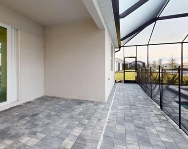 7761 Lakes Edge Lane - Photo Thumbnail 20