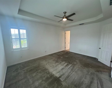 3504 74th Avenue Circle E - Photo Thumbnail 12