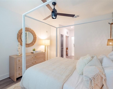 1420 Lakefront Drive - Photo Thumbnail 14