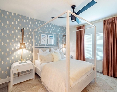 1420 Lakefront Drive - Photo Thumbnail 21