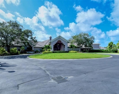 4655 Tower Hill Lane - Photo Thumbnail 17