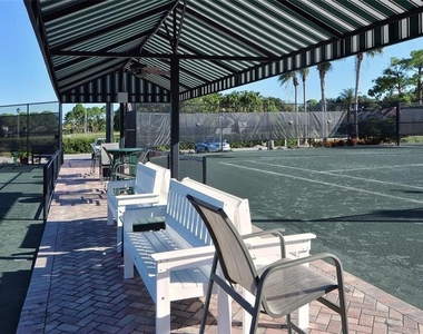 4655 Tower Hill Lane - Photo Thumbnail 14