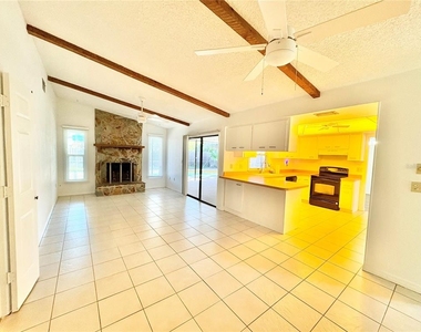7704 24th Avenue W - Photo Thumbnail 11