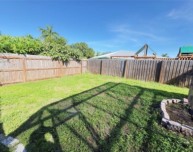 7704 24th Avenue W - Photo Thumbnail 27