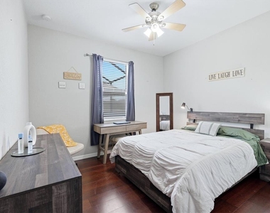 11106 Copperlefe Drive - Photo Thumbnail 23