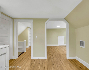 529 Wheeler Avenue - Photo Thumbnail 10