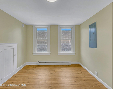 529 Wheeler Avenue - Photo Thumbnail 3