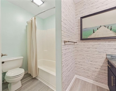 8006 Oak Drive - Photo Thumbnail 18