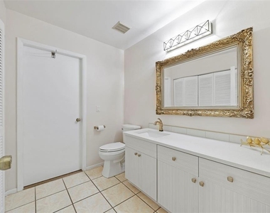 8006 Oak Drive - Photo Thumbnail 29